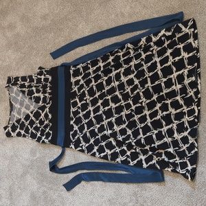 BCBG Maxazria M vneck dress black cream print with attached dark blue belt